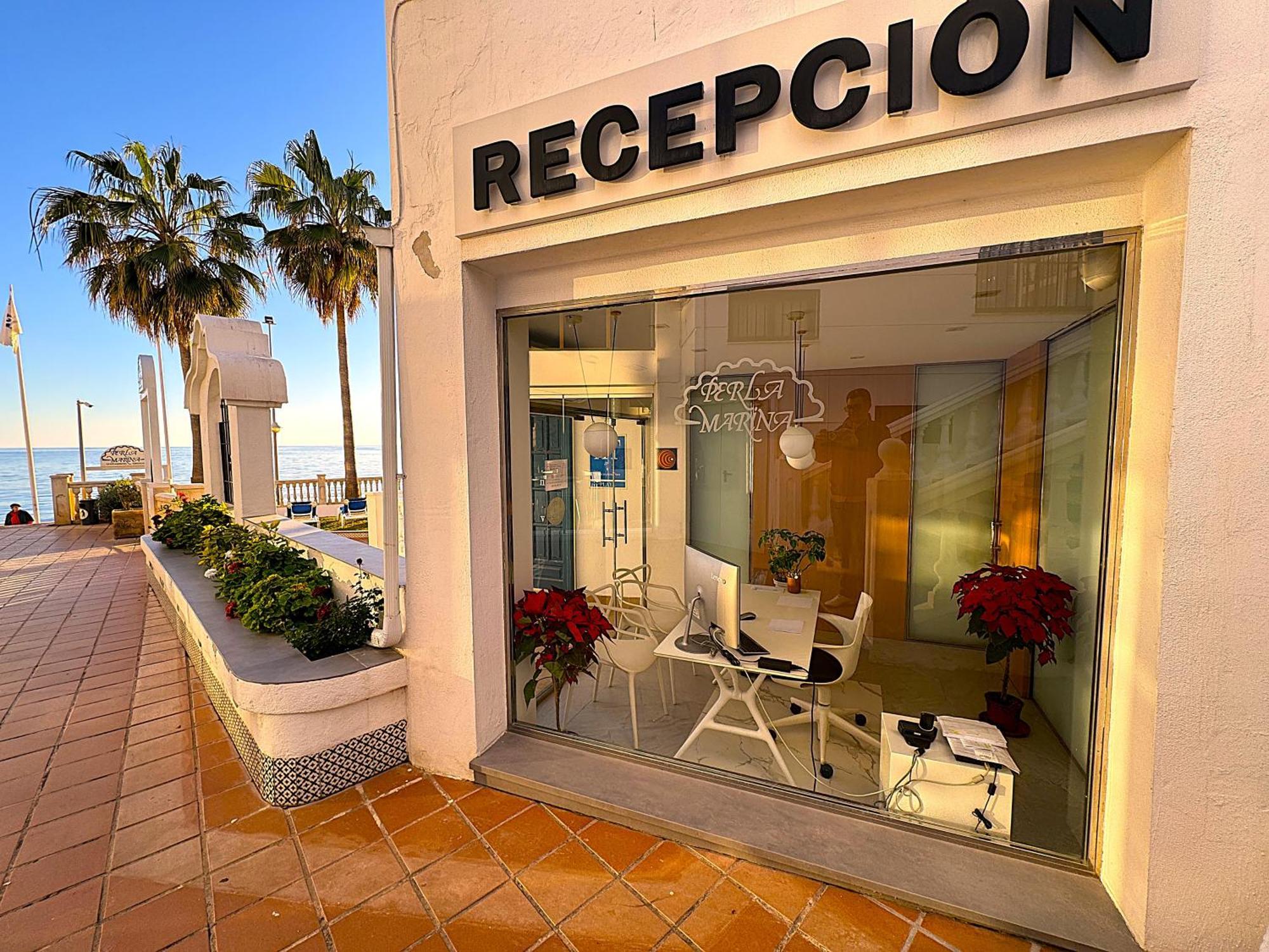 Apartamentos Perla Marina Nerja Exterior photo